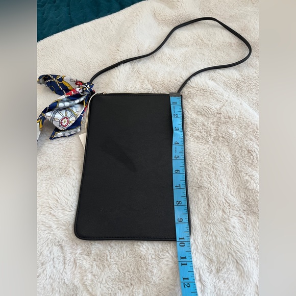 Miniso minimalist bag 2 pcs cream and black NWT - Picture 10 of 10